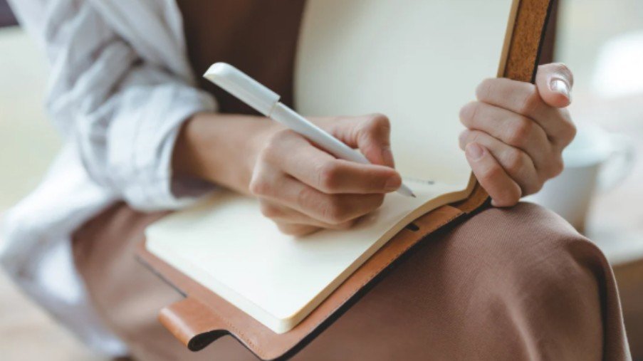 Reflective Journaling Exercises That Build Mental Flexibility
