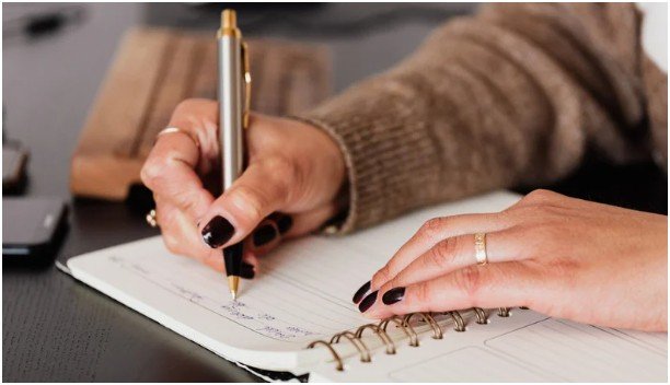 How To Use Personal Growth Journal Prompts For Beginners